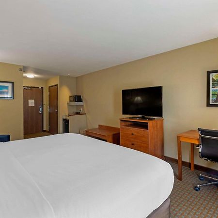 Comfort Inn & Suites Marion I-57 Exterior photo
