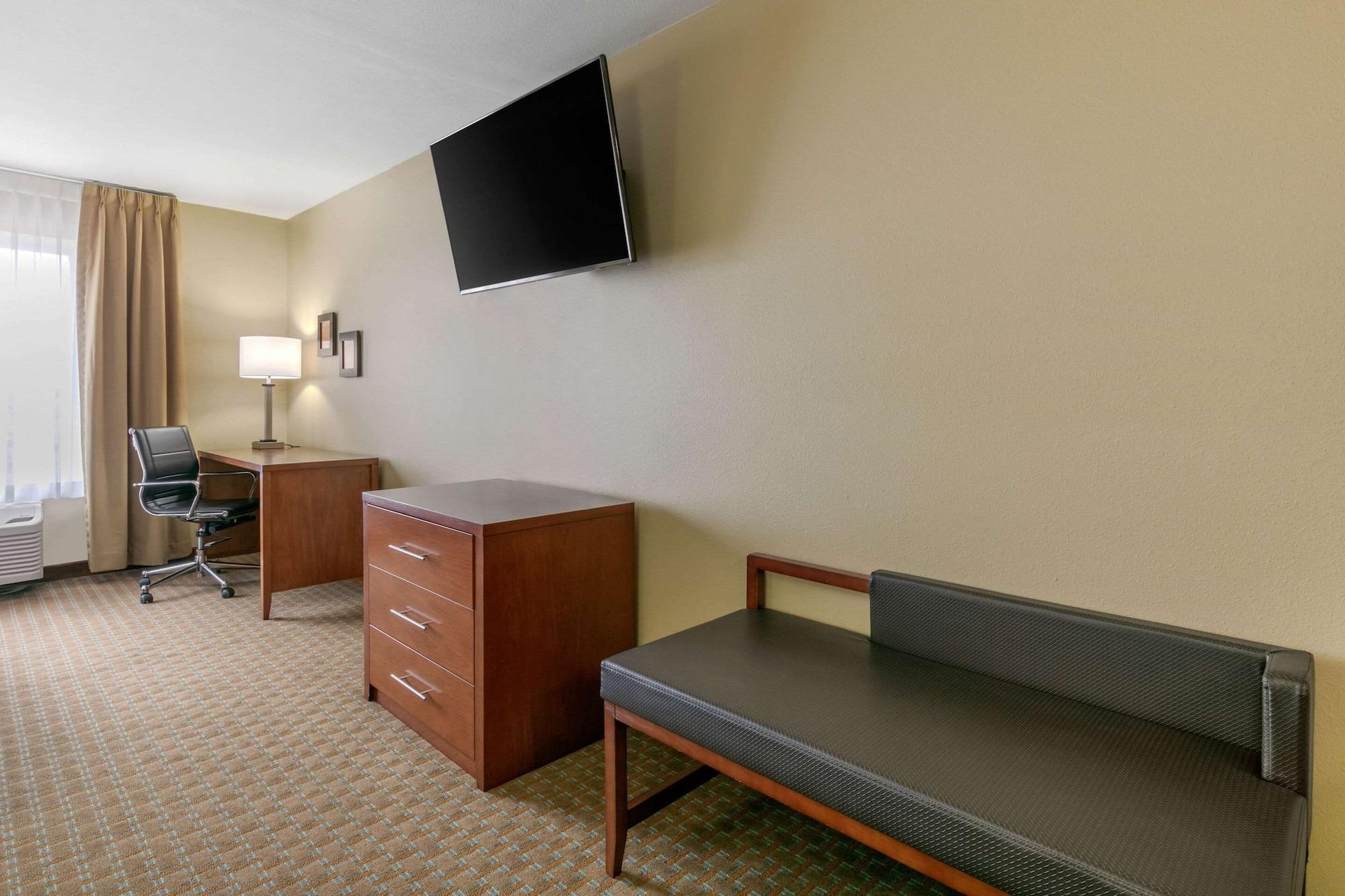 Comfort Inn & Suites Marion I-57 Exterior photo