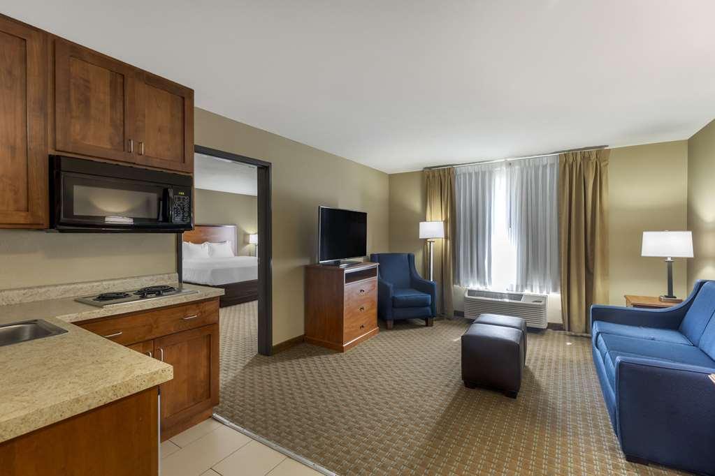 Comfort Inn & Suites Marion I-57 Room photo